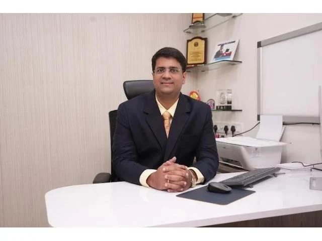 dr tanay prabhoo 1